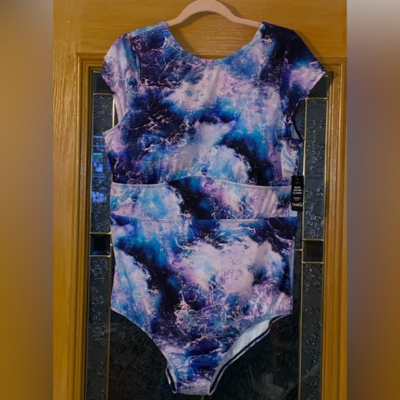 NWT TORRID SIZE 2 Active Wireless Scoop Back One Piece Swimsuit - Picture 4 of 6